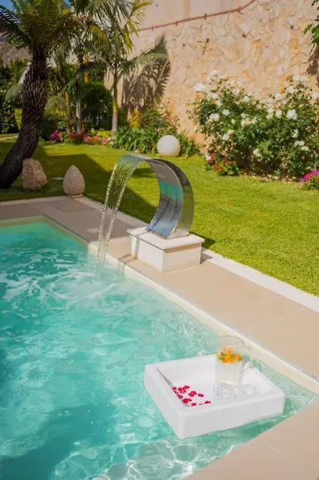 Private Modern Villa In Taormina