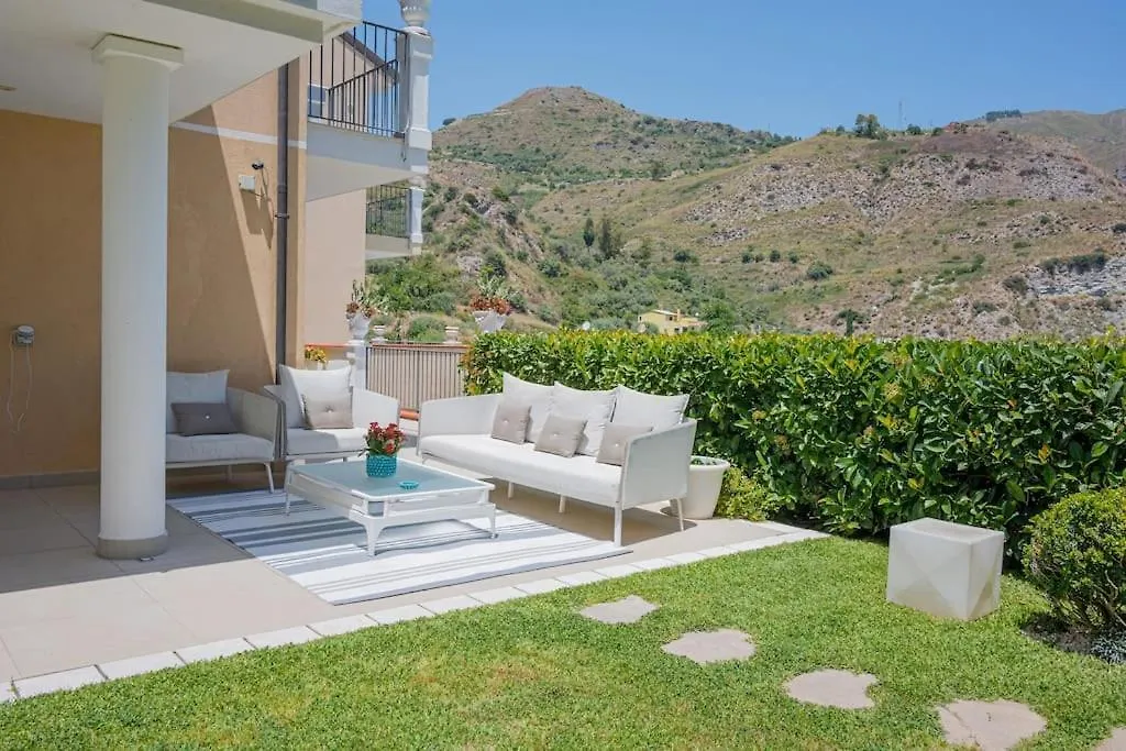Private Modern Villa In Taormina